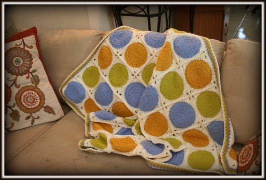 Retro Circles Blanket made by Dandelion Daze, pattern by Three Beans in a Pod